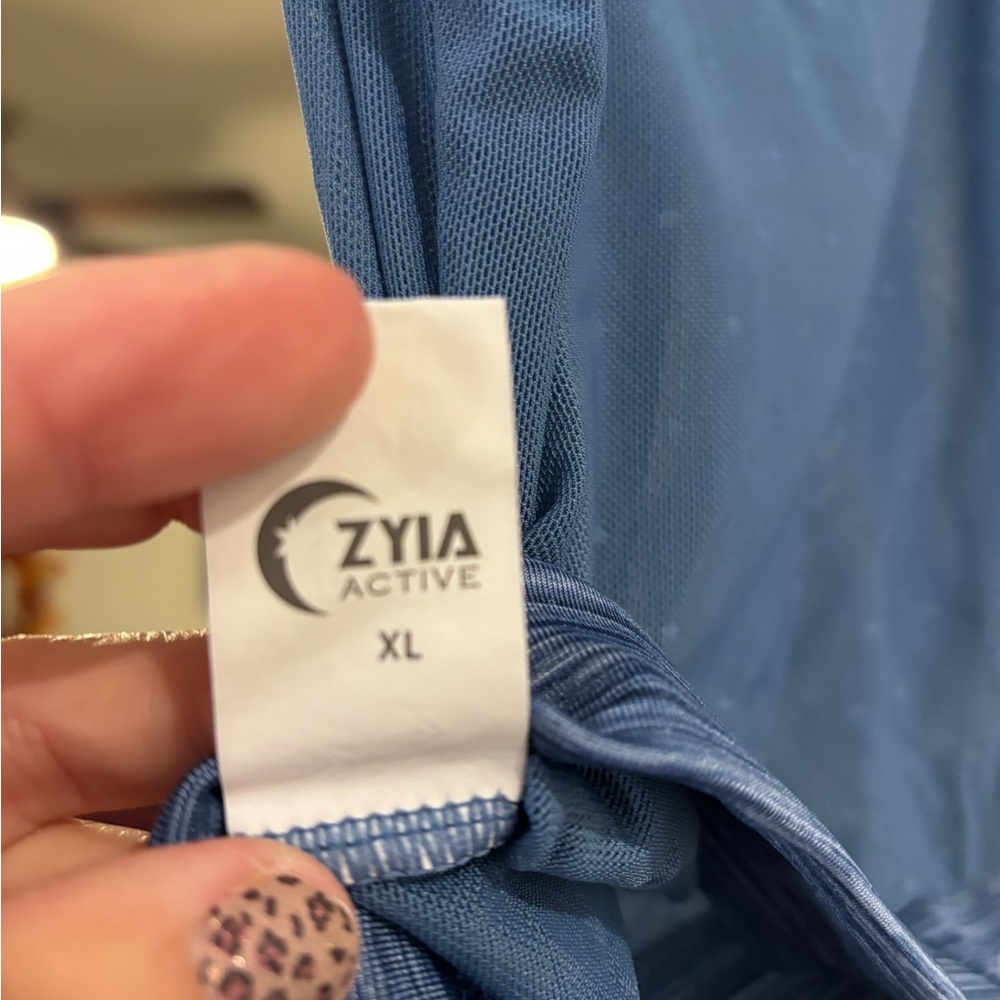 Zyia Translucent Tank Top XL - Picture 3 of 3
